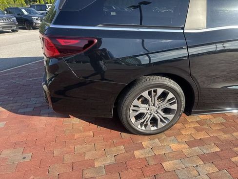 Used 2025 Honda Odyssey Touring image 15