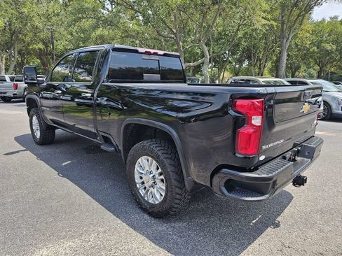 Used 2022 Chevrolet Silverado 2500 High Country w/ Safety Package II AWD/4WD image 6