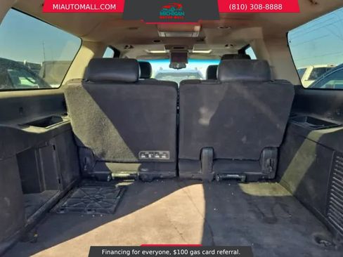 Used 2013 Chevrolet Suburban LT image 7