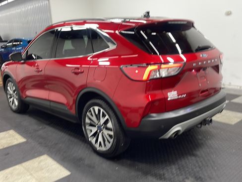 Used 2020 Ford Escape Titanium AWD/4WD image 18