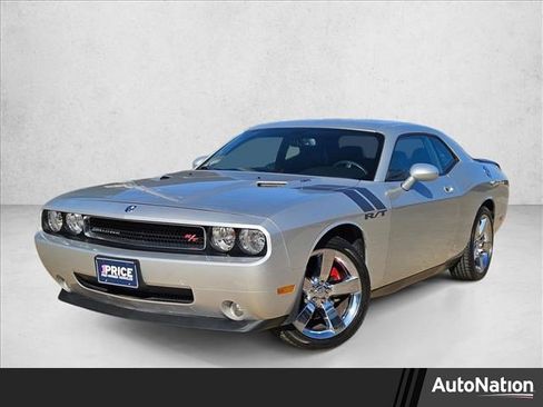 Used 2010 Dodge Challenger R/T image 1