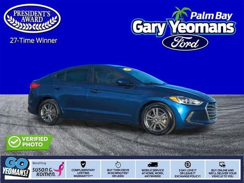 Used 2017 Hyundai Elantra SE image 1
