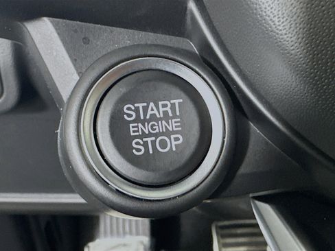 Used 2025 Alfa Romeo Stelvio Sprint w/ Convenience Package image 20