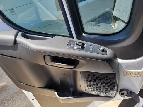 Used 2025 RAM ProMaster 3500 w/ Convenience Group FWD image 7