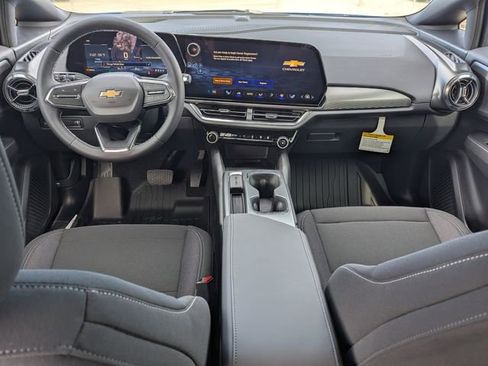 New 2026 Chevrolet Equinox EV LT w/ Comfort Package AWD/4WD image 5