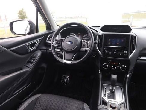 Used 2022 Subaru Forester Premium image 24