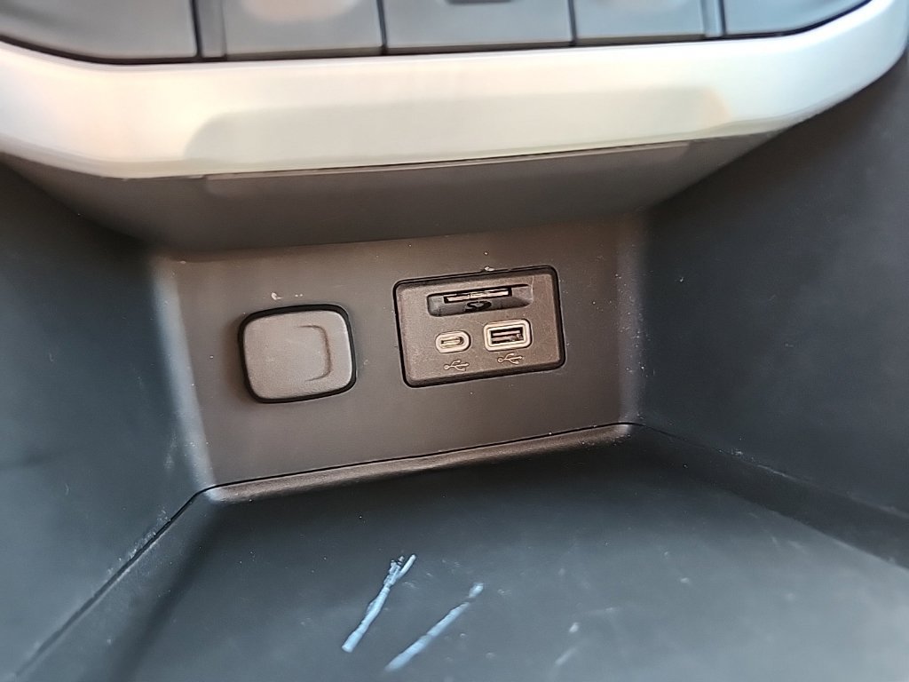 Used 2023 GMC Acadia SLT AWD/4WD image 19