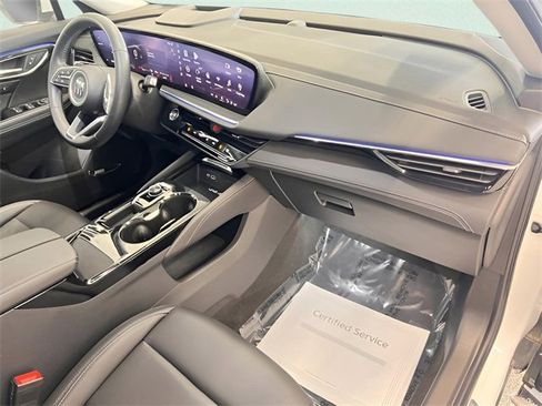 Certified 2025 Buick Envision Preferred image 11