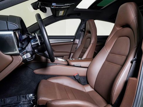 Certified 2023 Porsche Panamera 4 Platinum Edition AWD/4WD image 5