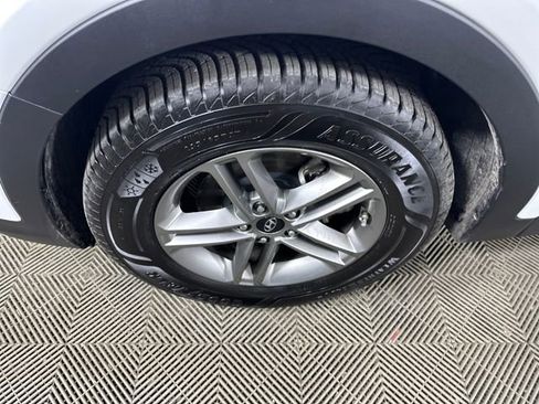 Used 2017 Hyundai Santa Fe Sport image 10