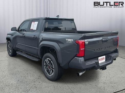 Certified 2025 Toyota Tacoma TRD Sport RWD image 4