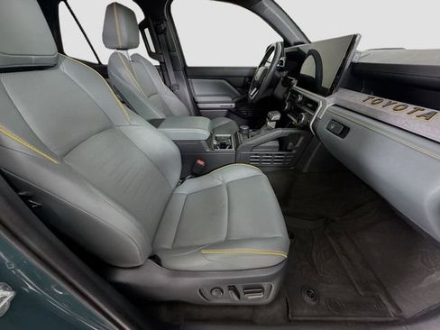 Certified 2025 Toyota 4Runner Trailhunter AWD/4WD image 28