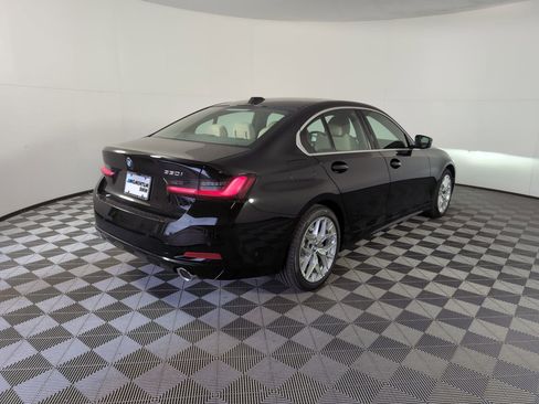 Used 2025 BMW 330i Sedan w/ Convenience Package image 7