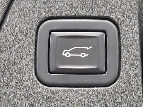 Used 2021 Buick Envision Essence w/ Sport Touring Package image 28