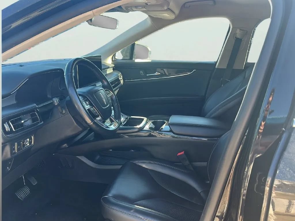 Used 2021 Lincoln Nautilus AWD w/ Equipment Group 101A image 9