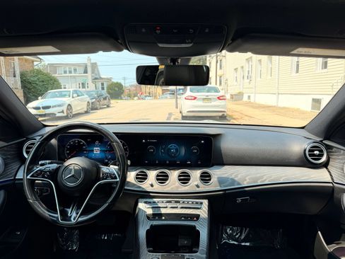 Used 2021 Mercedes-Benz E 350 4MATIC Sedan image 27