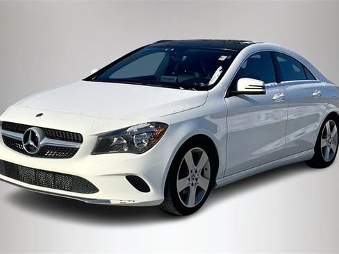 Used 2018 Mercedes-Benz CLA 250 4MATIC image 2