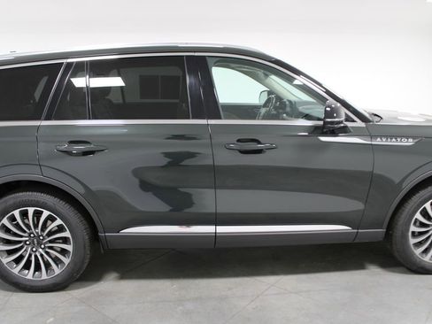 Used 2023 Lincoln Aviator Reserve w/ Equipment Group 201A image 11