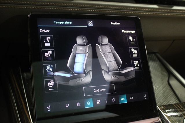 Used 2025 Cadillac Escalade ESV Premium Luxury w/ Touring Package AWD/4WD image 17