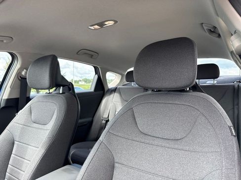 Used 2025 Kia K4 EX FWD image 3