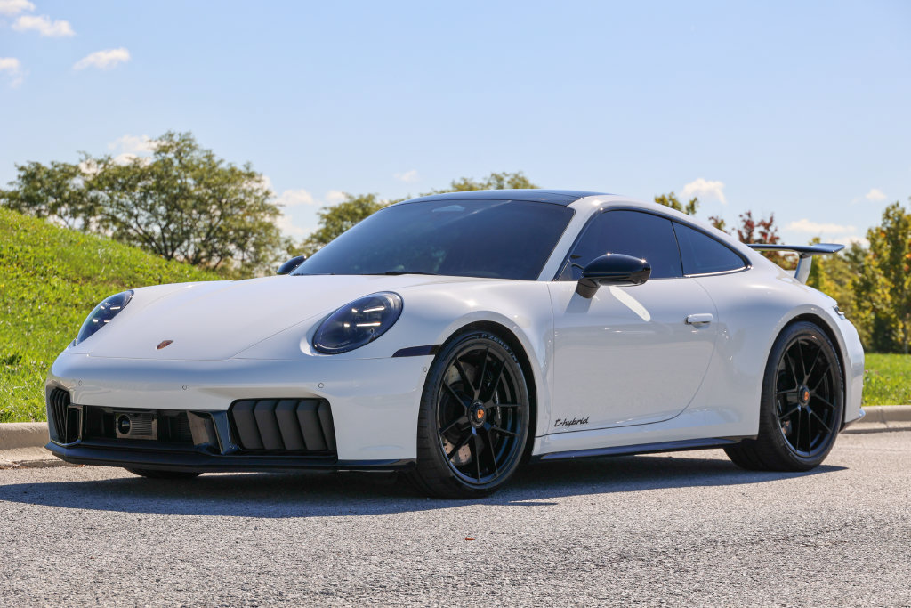 Certified 2026 Porsche 911 Carrera GTS RWD image 25
