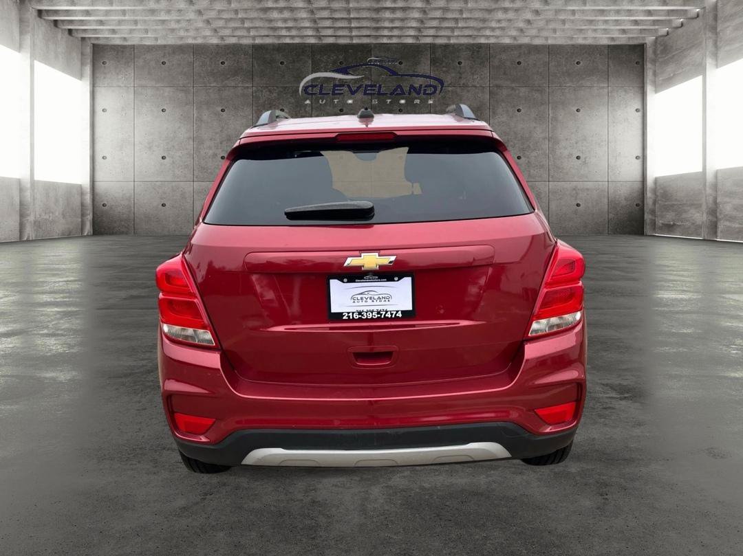 Used 2020 Chevrolet Trax LT w/ Driver Confidence Package AWD/4WD image 4