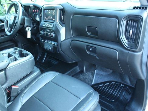 Used 2021 Chevrolet Silverado 1500 W/T w/ WT Value Package AWD/4WD image 12