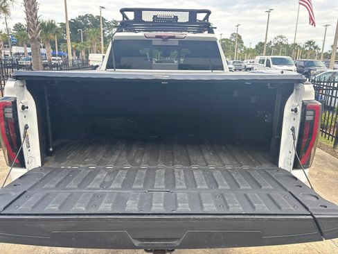 Used 2024 GMC Sierra 2500 AT4 w/ AT4 Premium Plus Package AWD/4WD image 20