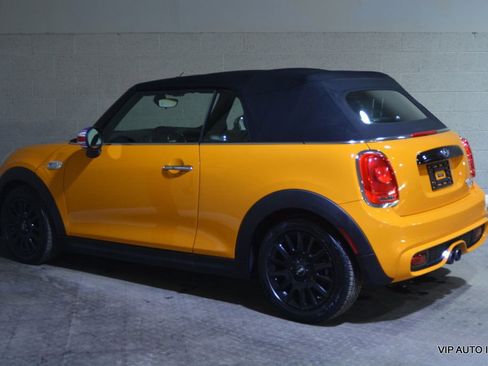 Used 2016 MINI Cooper S image 3