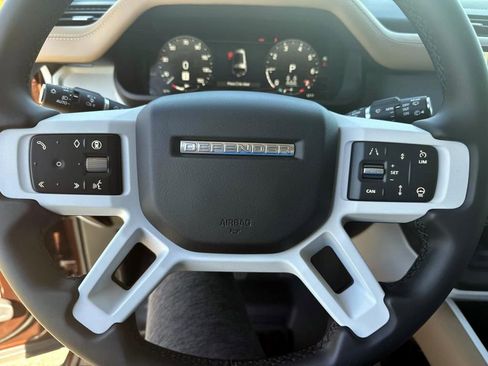 New 2025 Land Rover Defender 130 X-Dynamic SE image 29