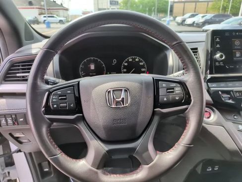 Used 2025 Honda Odyssey Sport-L image 27