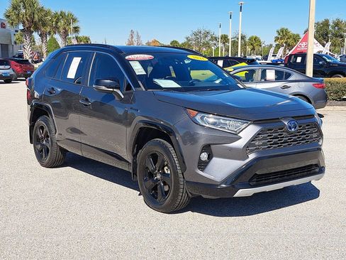 Used 2021 Toyota RAV4 XSE image 2