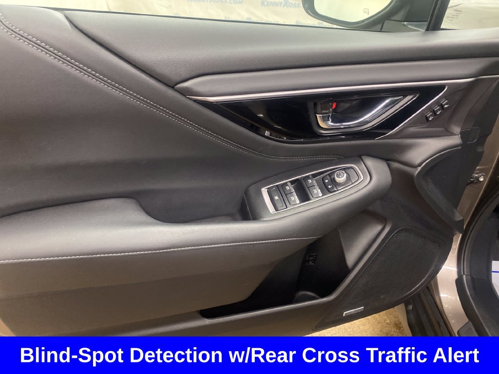 Used 2023 Subaru Outback Limited XT AWD/4WD image 10