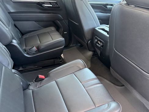Used 2025 Chevrolet Tahoe RST w/ Comfort Package AWD/4WD image 25