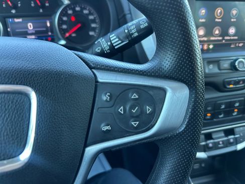 Used 2023 GMC Terrain SLE image 29