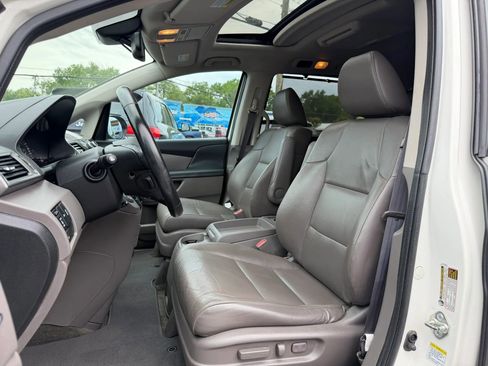 Used 2016 Honda Odyssey Touring image 13