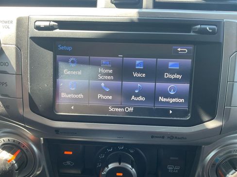 Used 2018 Toyota 4Runner SR5 Premium AWD/4WD image 16