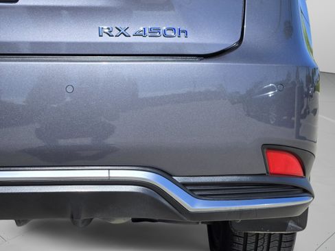 Used 2022 Lexus RX 450h w/ Premium Package image 18