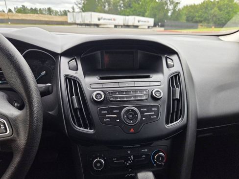 Used 2016 Ford Focus S FWD image 15