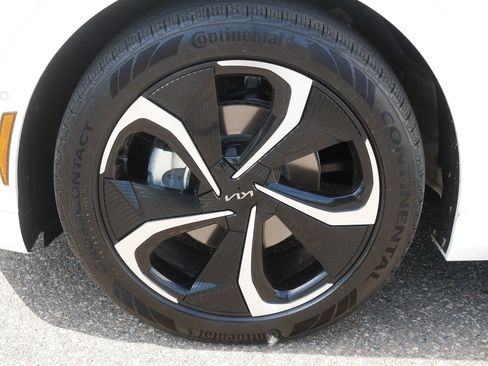 Certified 2024 Kia EV6 GT-Line AWD/4WD image 15