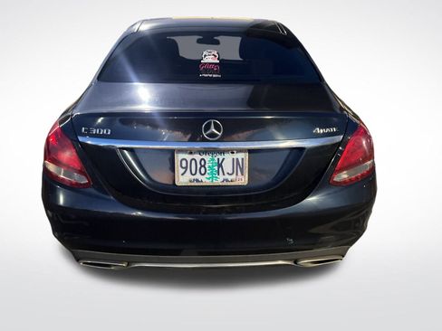 Used 2015 Mercedes-Benz C 300 4MATIC Sedan image 5