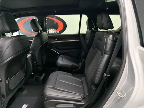 New 2026 Jeep Grand Cherokee L Limited AWD/4WD image 12