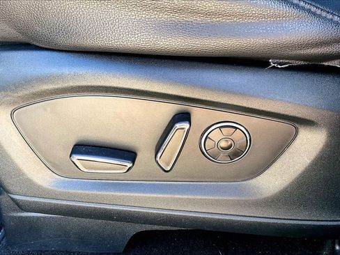 Used 2020 Ford Explorer ST w/ Premium Technology Package image 33