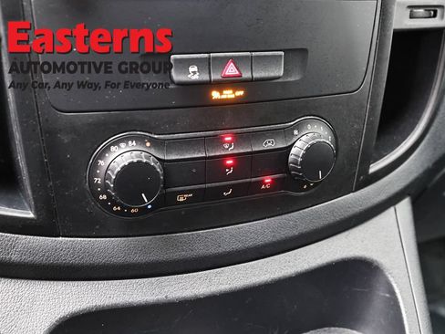 Used 2022 Mercedes-Benz Metris image 17