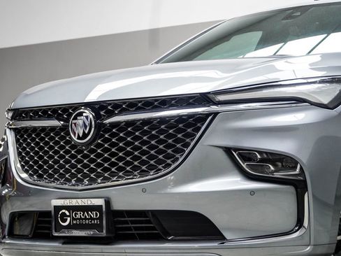 Used 2023 Buick Enclave Avenir w/ Avenir Technology Package AWD/4WD image 2