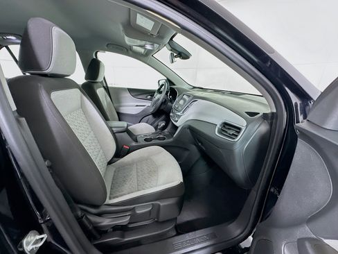 Used 2023 Chevrolet Equinox LS FWD image 28