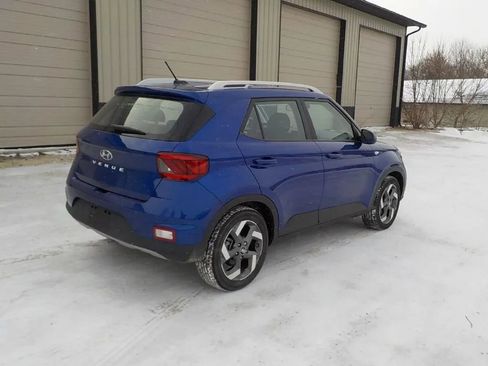 Used 2025 Hyundai Venue SEL image 5