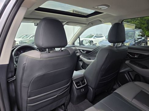 Certified 2025 Subaru Outback Onyx Edition AWD/4WD image 17
