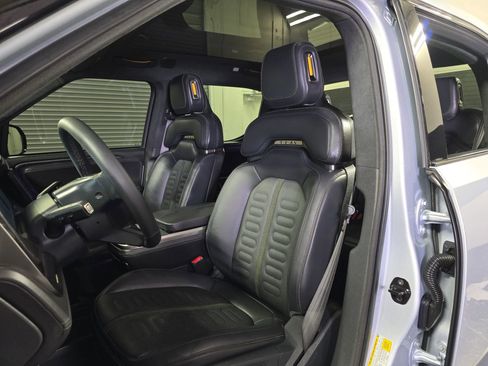 Used 2023 Rivian R1T Adventure AWD/4WD image 9