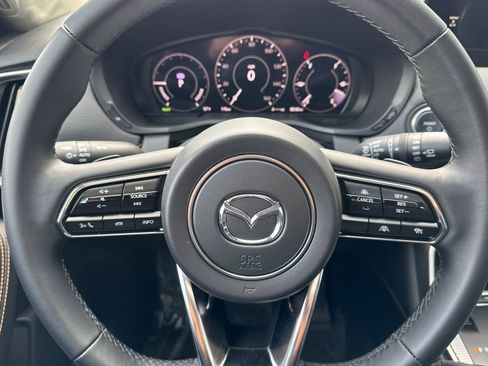 New 2025 MAZDA CX-70 Plug-In Hybrid w/ Premium Pkg image 27